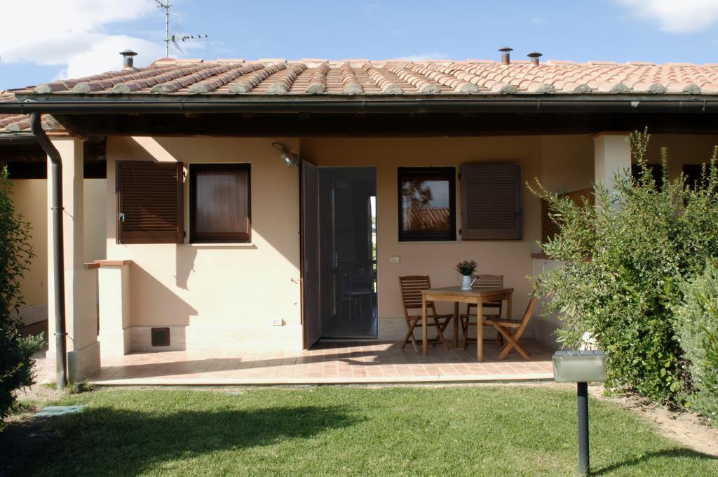 Residenza Principina Aparthotel Principina Terra Εξωτερικό φωτογραφία