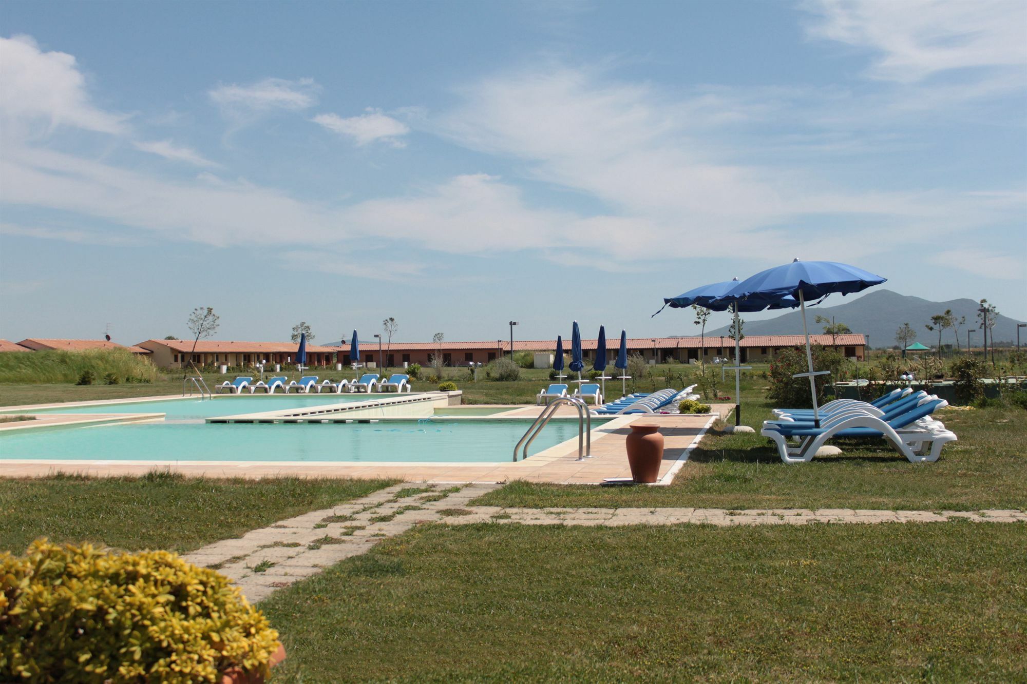 Residenza Principina Aparthotel Principina Terra Εξωτερικό φωτογραφία